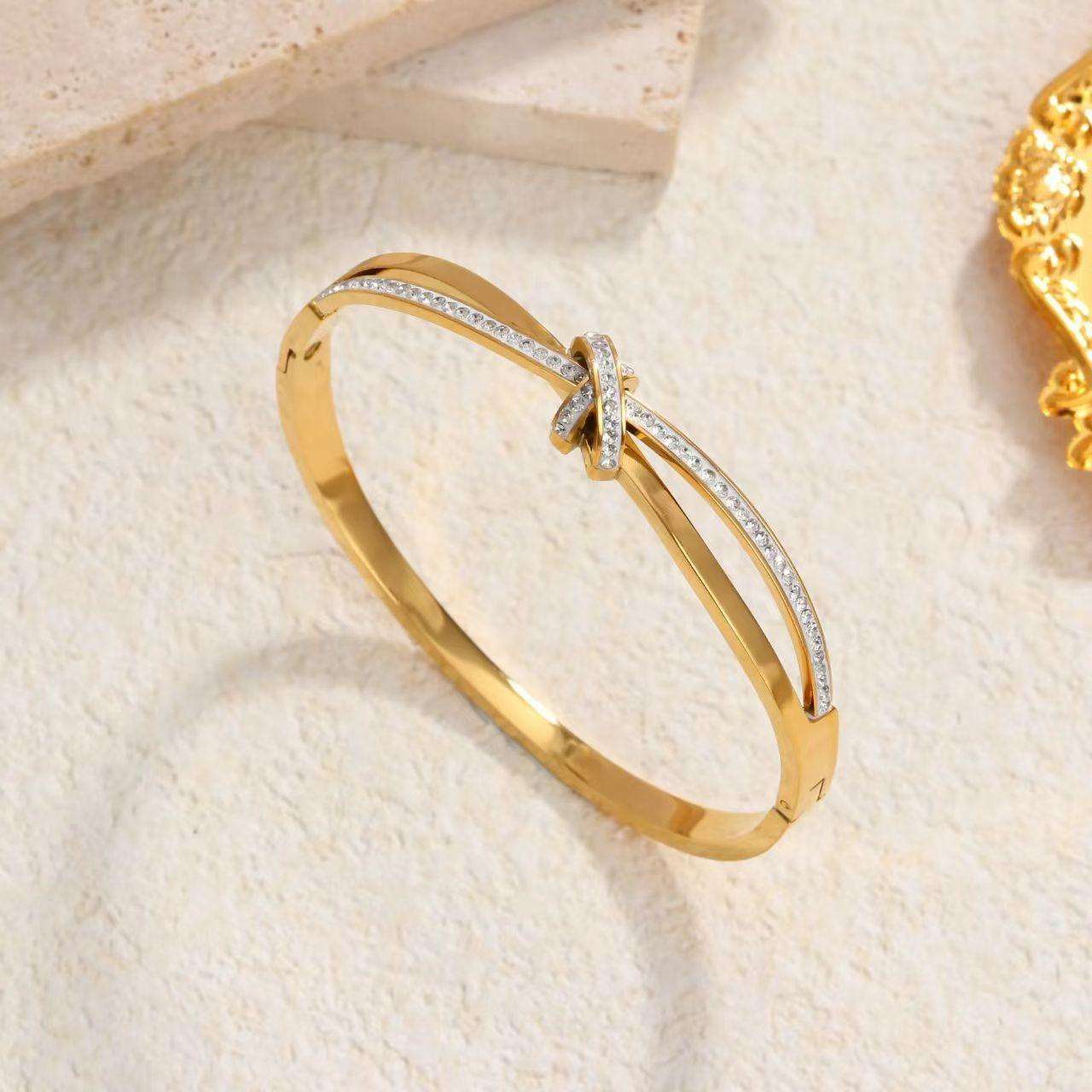 Knot Zircon Bangle