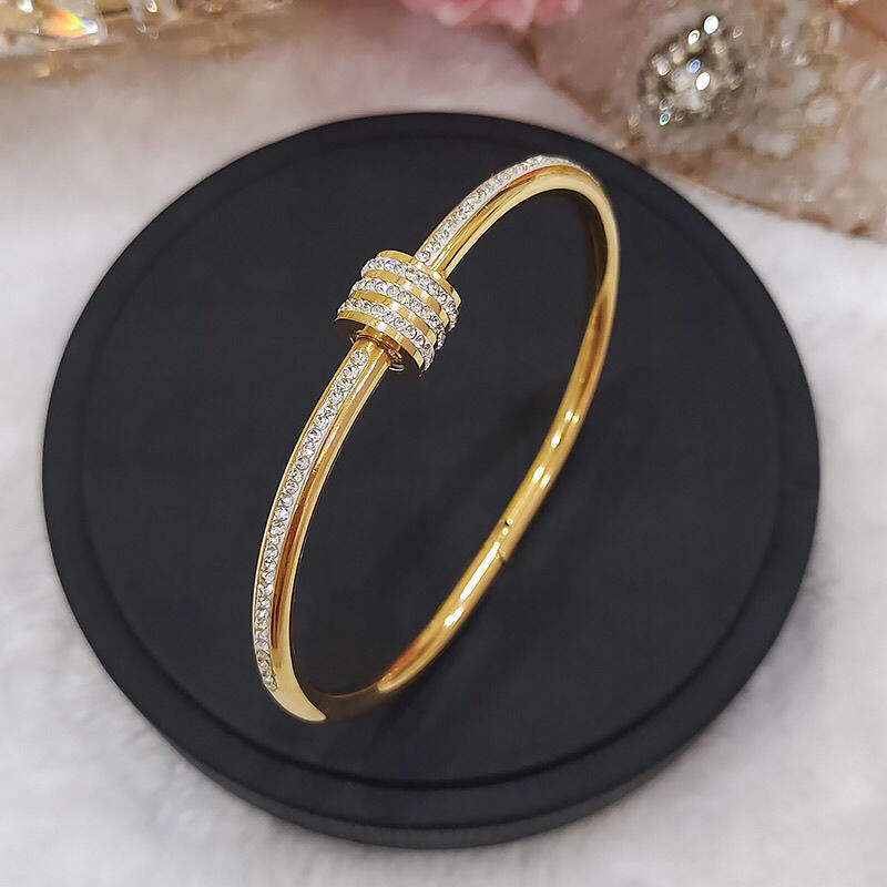 Zircon Ring Accent Bangle