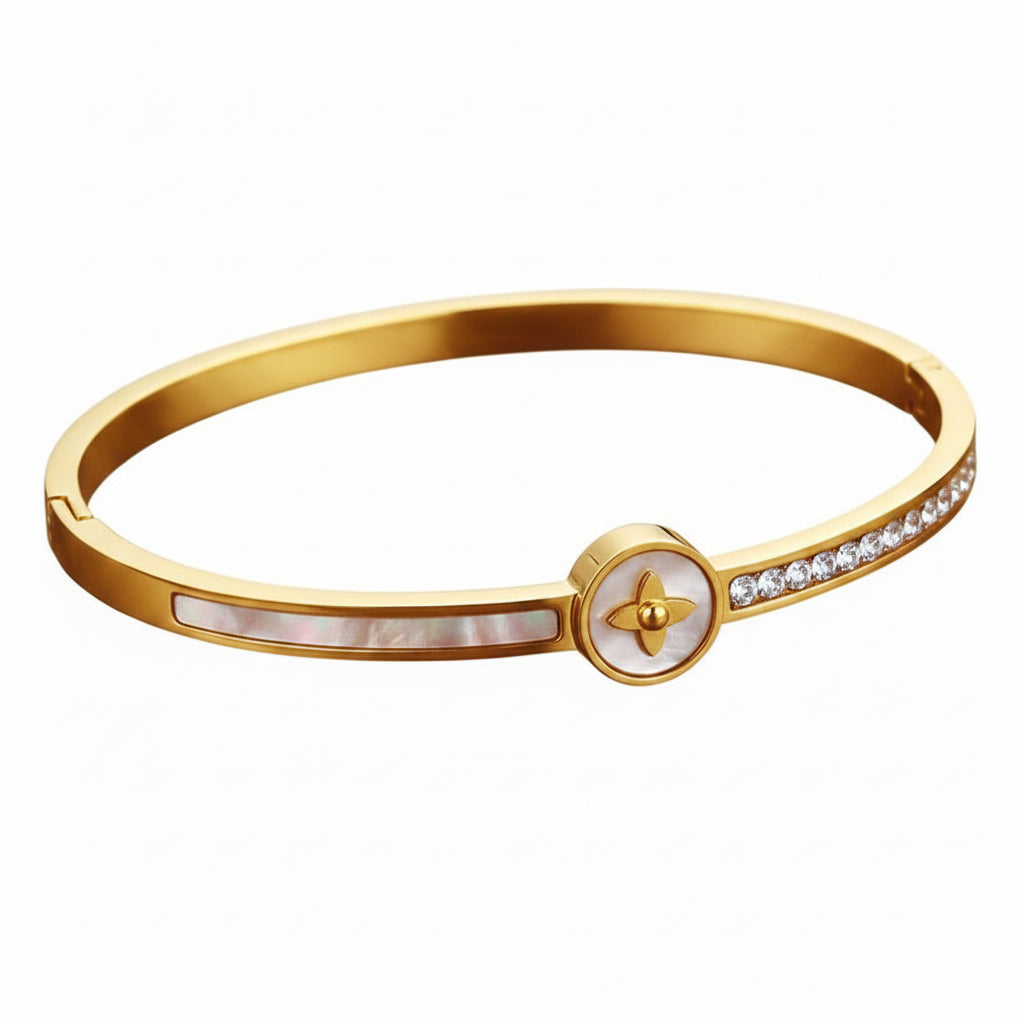 Lucky White Clover Bracelet