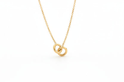 Minimalist Interlocking Rings Necklace
