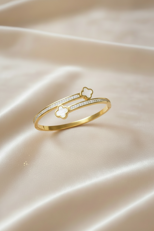 Open Cuff Four Leaf Clover Zircon Bangle