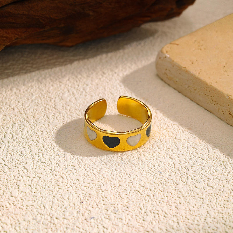 Heart Detail Adjustable Ring