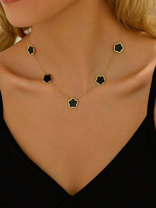 Black Clover Jewelry Set