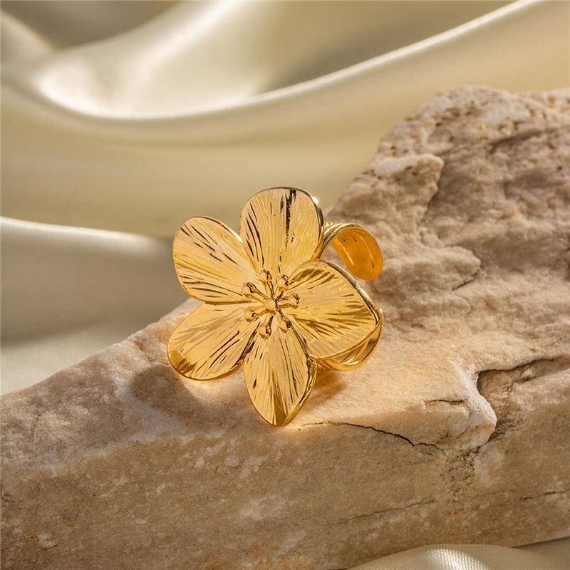Floral Adjustable Statement Ring